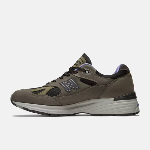 Кросівки New Balance 991V2 MADE IN UK Magnet with Black and Corsican Blue U991GP2 фото
