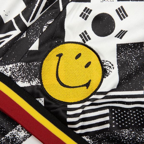 Шорти Market SMILEY INTERNATIONAL FLAGS SOC white 26Q2-KB0675-00220 фото