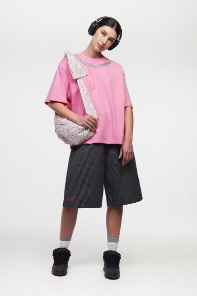 Шорти SSSTUFFF LOGO BERMUDA SHORTS black checked SS26-PNT08-X2 фото