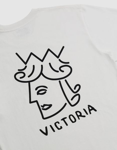 Футболка Victoria Hk CORE QUEENHEAD LOGO S/S TEE white 2421001-WHITE фото