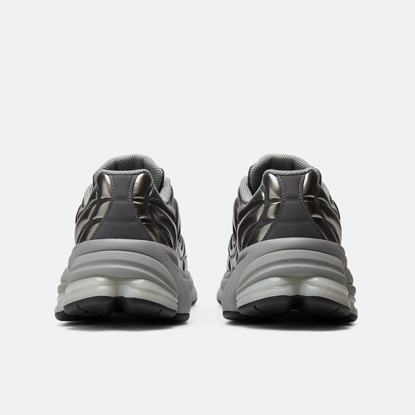 Кросівки New Balance 5030 GD Metallic Silver Grey U503069C фото
